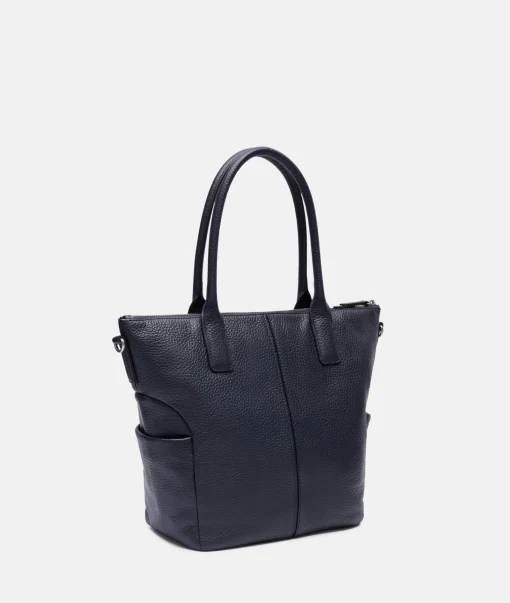 Annie Satchel M