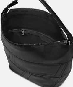 Edda Hobo M