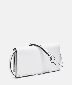 Lisa Purse