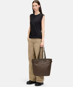 Lora Tote L