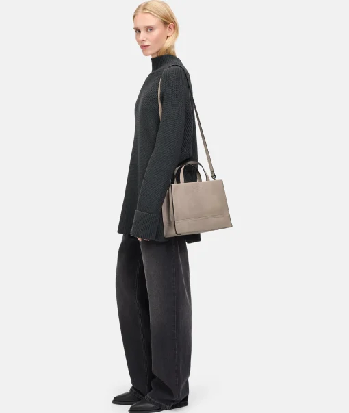 Lou Satchel M