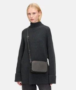 Luka Crossbody S