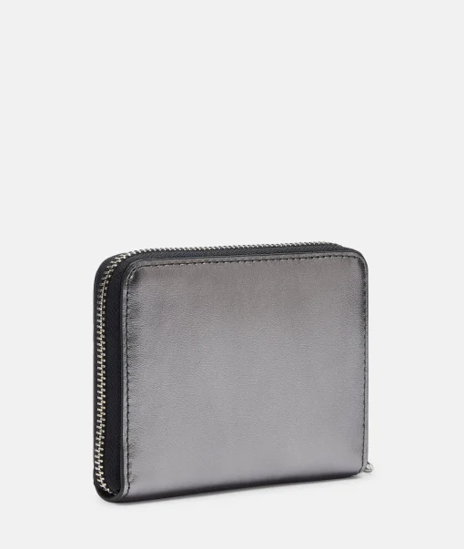 Metallic Ezra Conny
