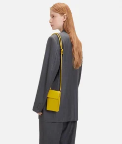 Mobile pouch