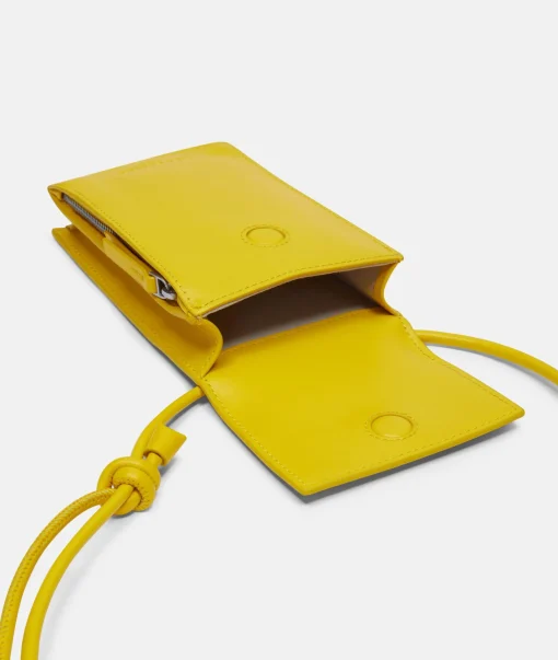 Mobile pouch