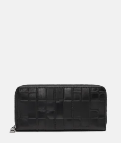 Monogram Sally L